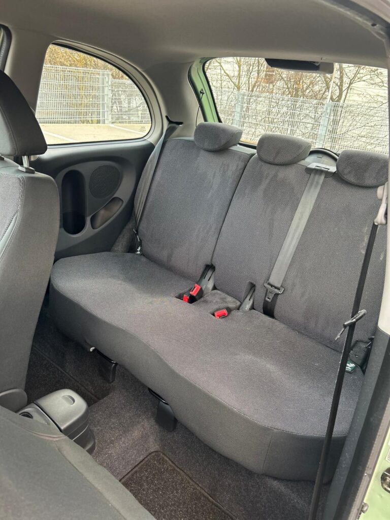 25d89685-3bbf-4cc5-b18c-5ca22a35961f