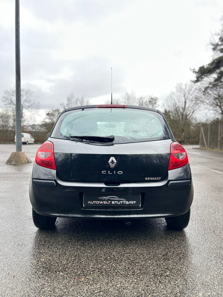 9d3ff35c-9f70-4619-9d06-a932624b058e