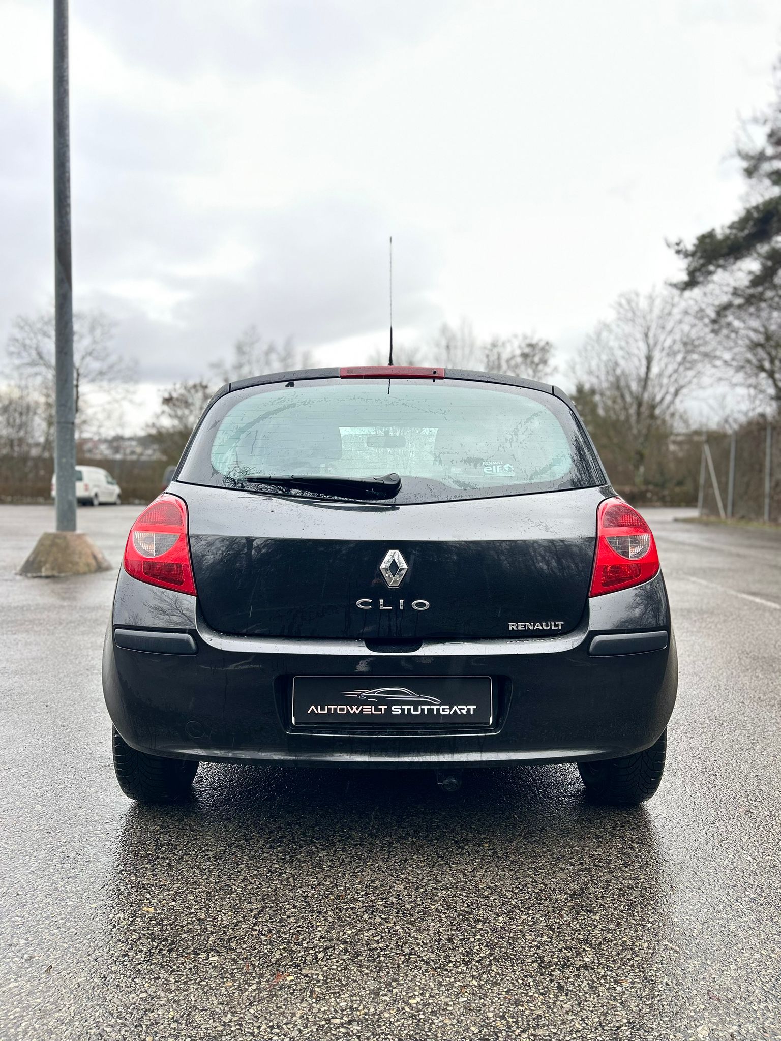 9d3ff35c-9f70-4619-9d06-a932624b058e